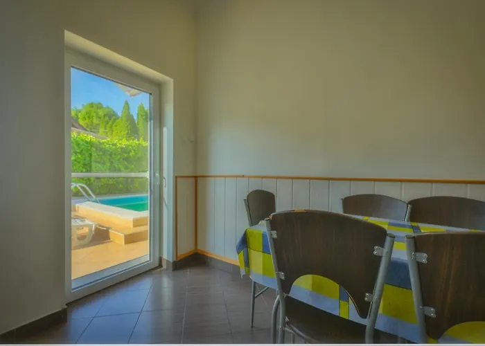 Dora Haz Σπίτι διακοπών *