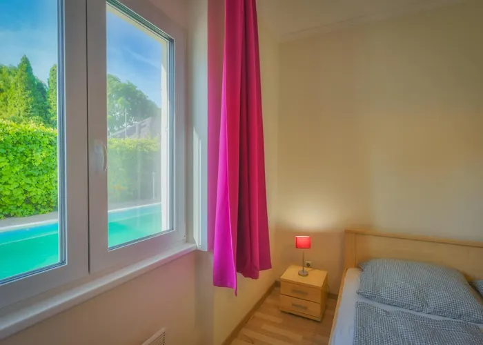 בית נופש Dora Haz שיופוק