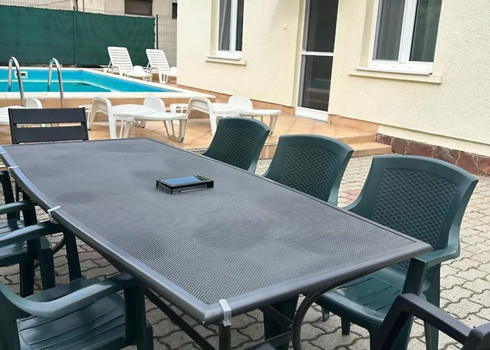 Dora Haz Σπίτι διακοπών