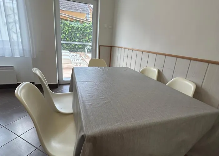 Dora Haz Σπίτι διακοπών *